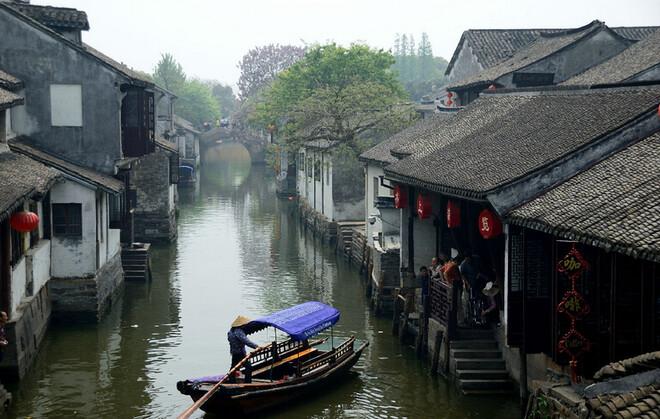 “赶大集”普法宣传 送上“法治年货”
